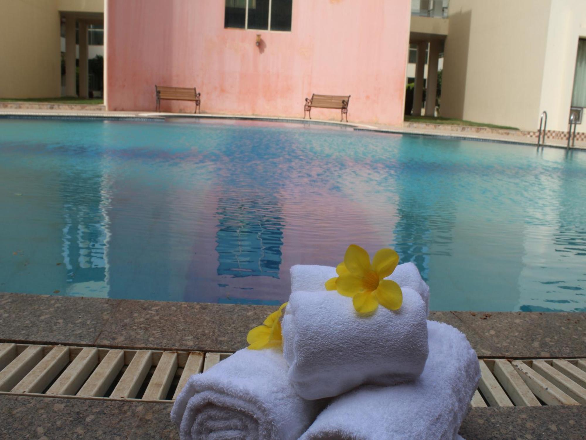 Hotel Seven Sky Clarks Exotica Bhuj Exteriér fotografie